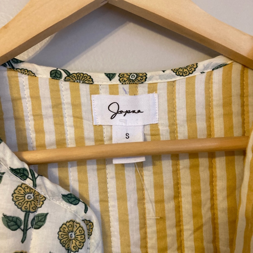 Japna Floral quilted jacket - Cream and Yellow - Picture 4 of 7
